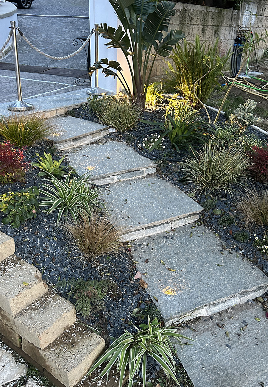 Dal 1987, City Stone distribuisce pietre naturali italiane ed estere. Ampia scelta, consulenza tecnica e due sedi strategiche per soddisfare ogni esigenza.