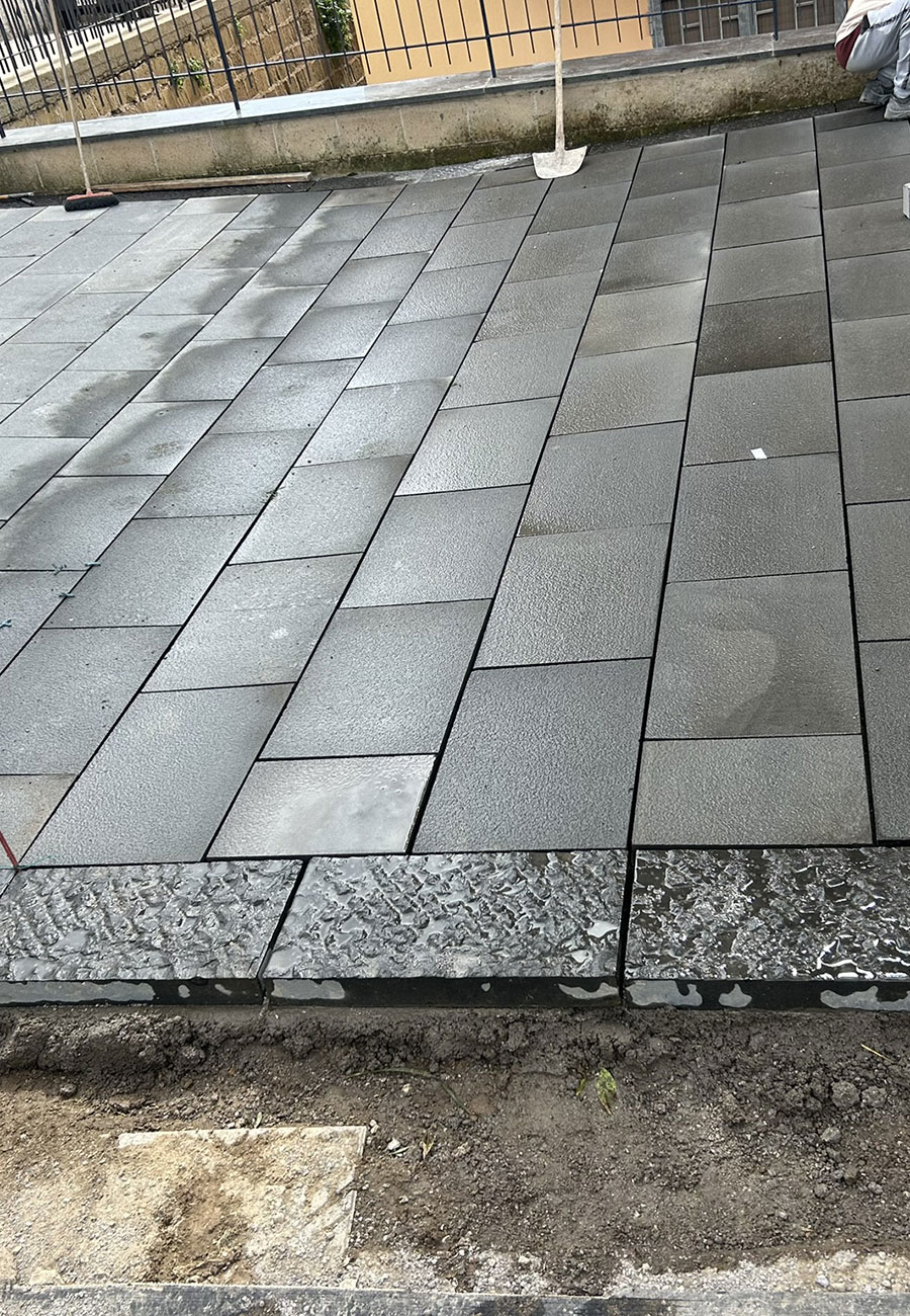 Dal 1987, City Stone distribuisce pietre naturali italiane ed estere. Ampia scelta, consulenza tecnica e due sedi strategiche per soddisfare ogni esigenza.