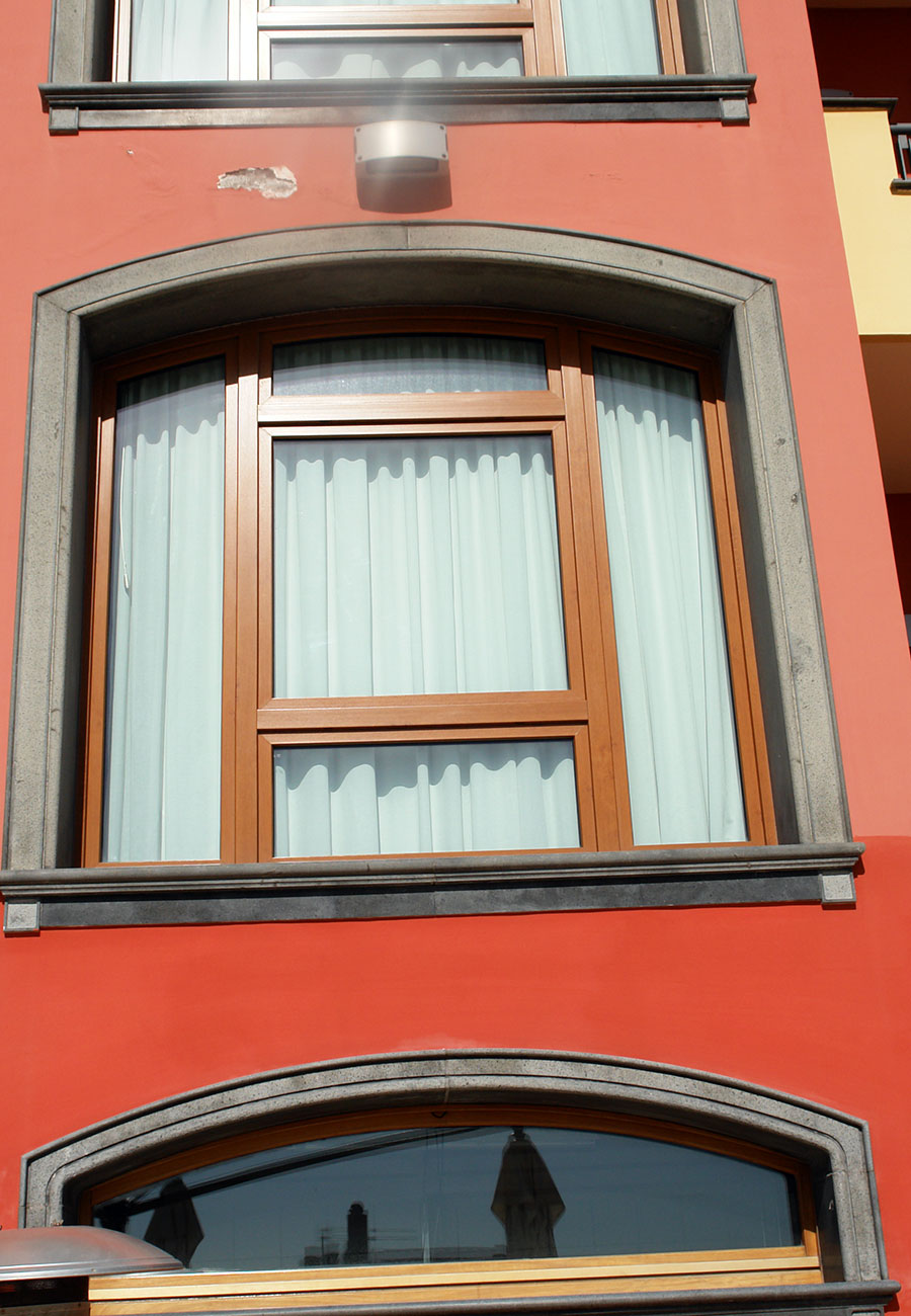 LAVORATI SU MISURA - Dal 1987, City Stone distribuisce pietre naturali italiane ed estere. Ampia scelta, consulenza tecnica e due sedi strategiche per soddisfare ogni esigenza.