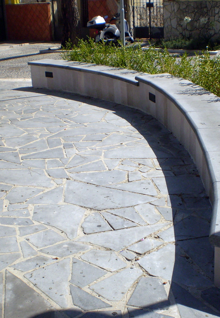 Dal 1987, City Stone distribuisce pietre naturali italiane ed estere. Ampia scelta, consulenza tecnica e due sedi strategiche per soddisfare ogni esigenza.