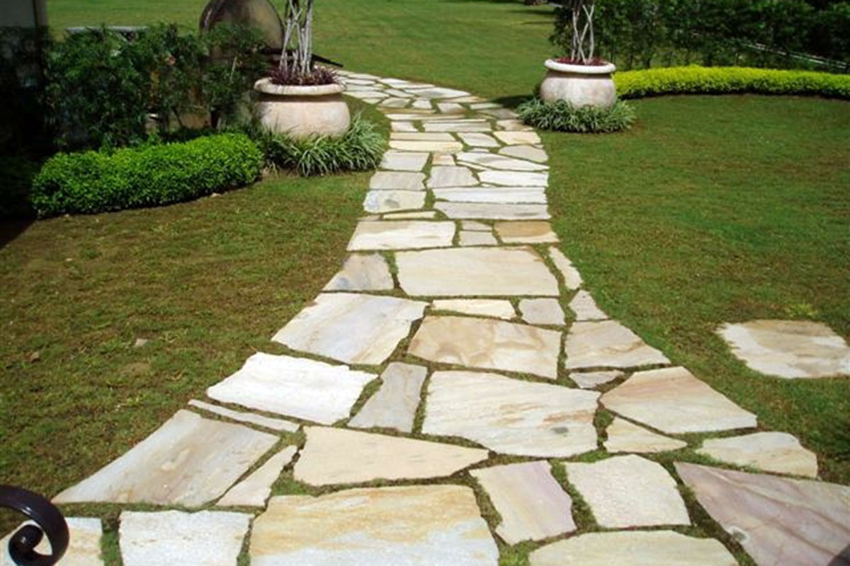 GIARDINO - Dal 1987, City Stone distribuisce pietre naturali italiane ed estere. Ampia scelta, consulenza tecnica e due sedi strategiche per soddisfare ogni esigenza.