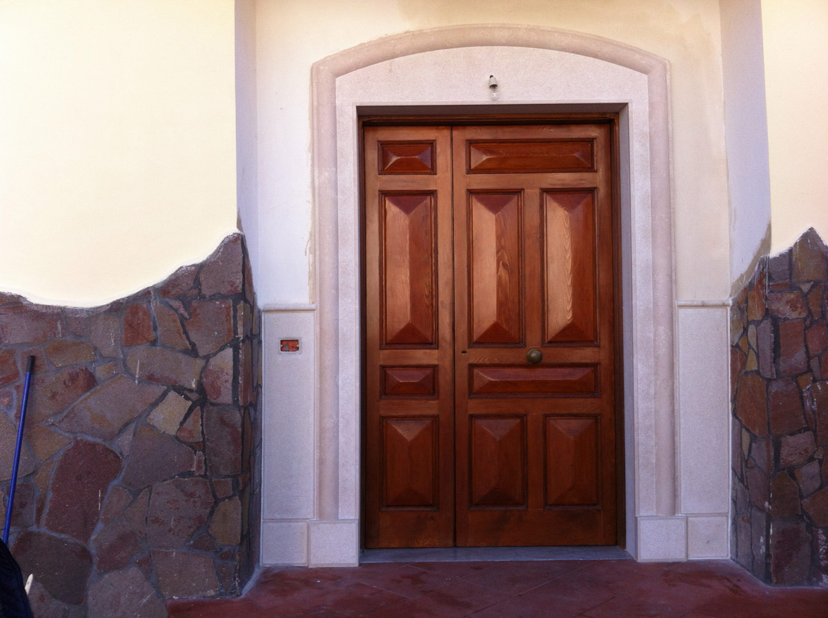 Dal 1987, City Stone distribuisce pietre naturali italiane ed estere. Ampia scelta, consulenza tecnica e due sedi strategiche per soddisfare ogni esigenza.