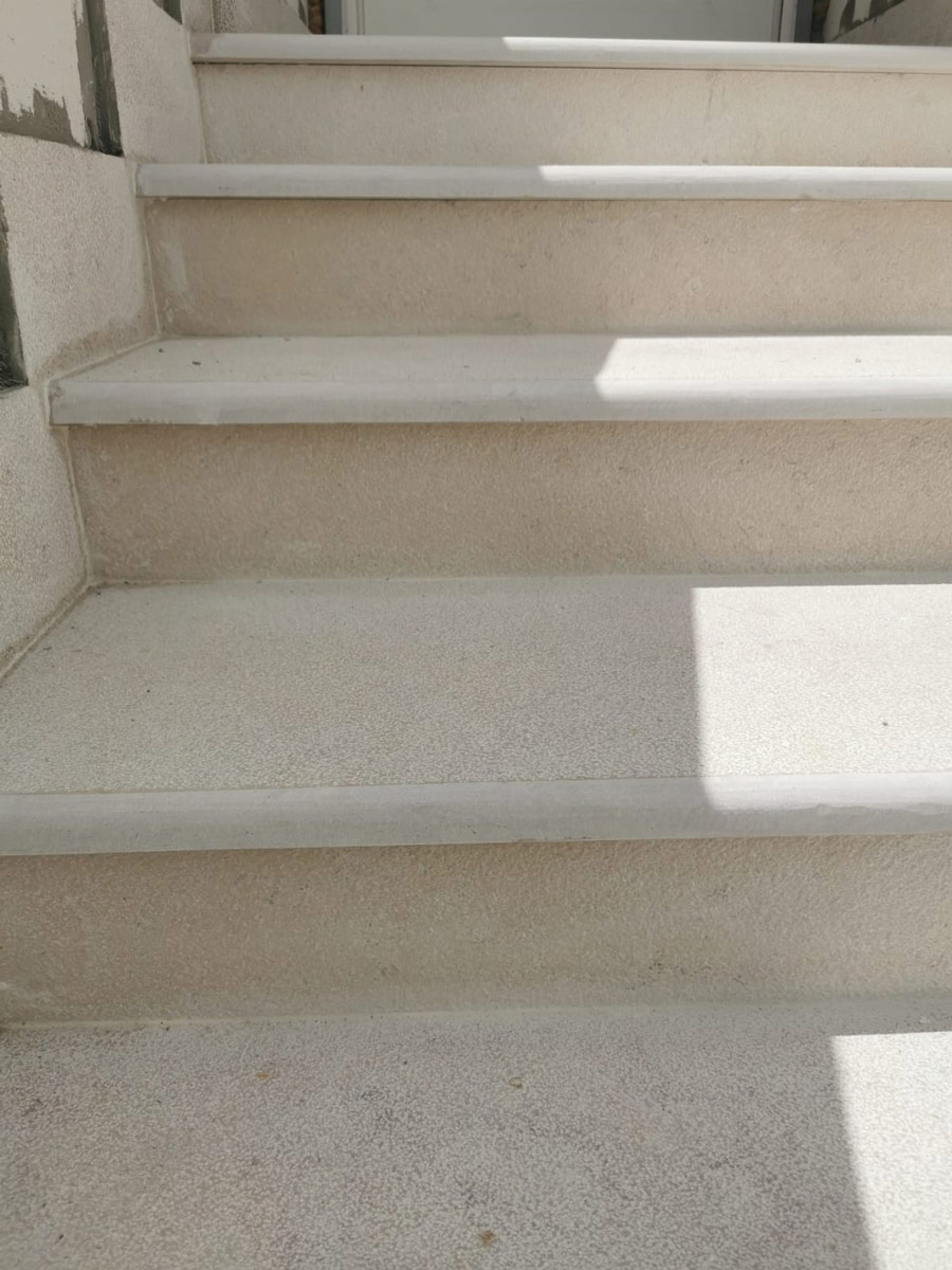 Dal 1987, City Stone distribuisce pietre naturali italiane ed estere. Ampia scelta, consulenza tecnica e due sedi strategiche per soddisfare ogni esigenza.